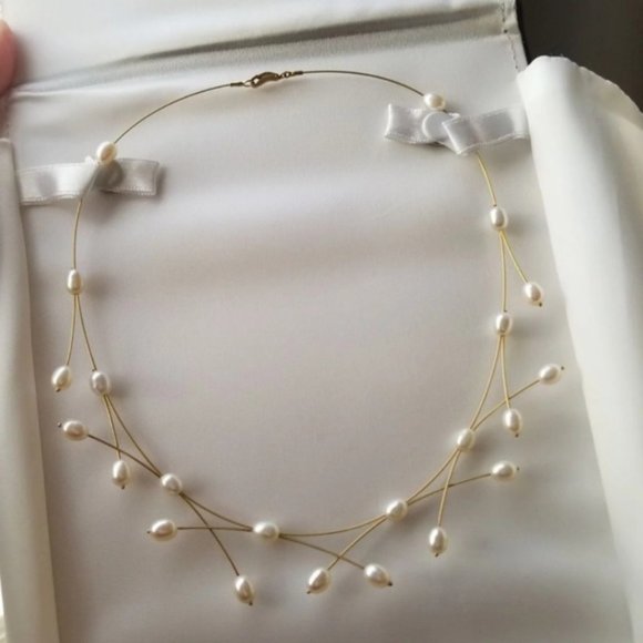 18KT Gold pearls Necklace Genuine